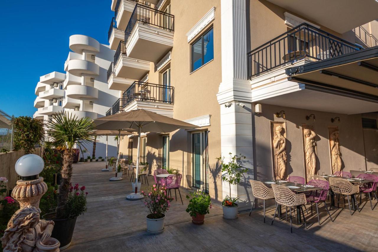 Class Hotel Ксамил Екстериор снимка
