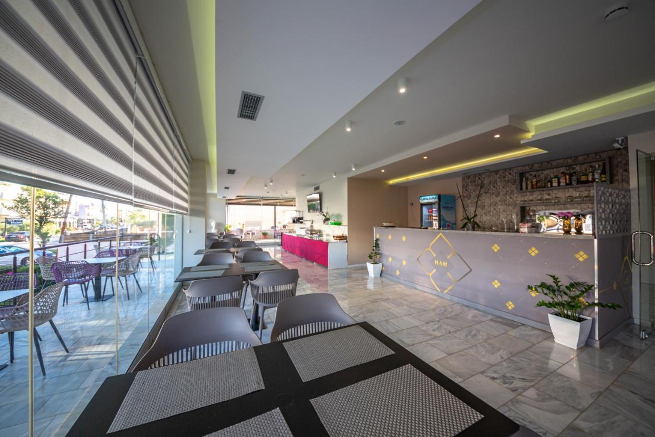 Class Hotel Ксамил Екстериор снимка