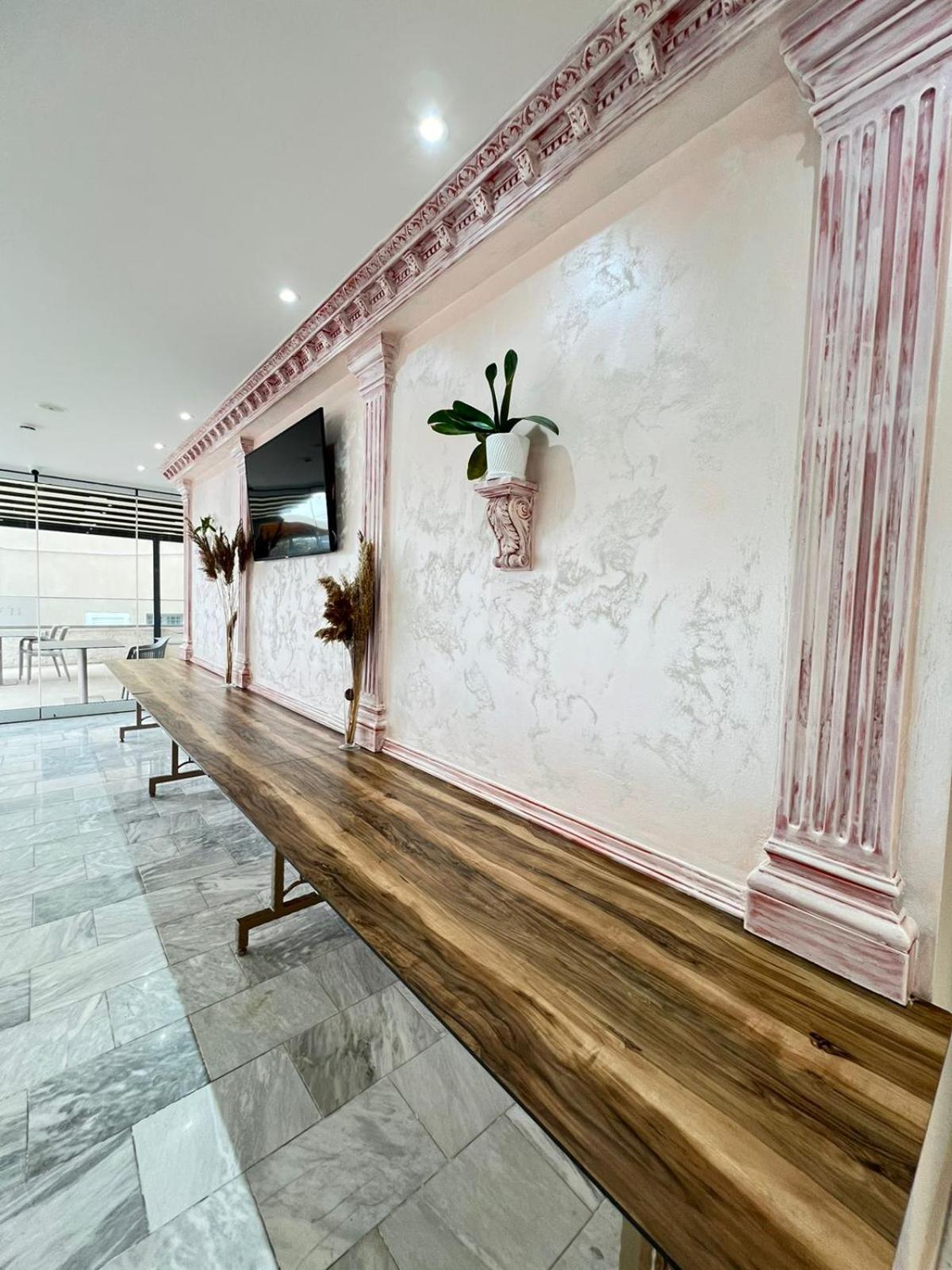 Class Hotel Ксамил Екстериор снимка