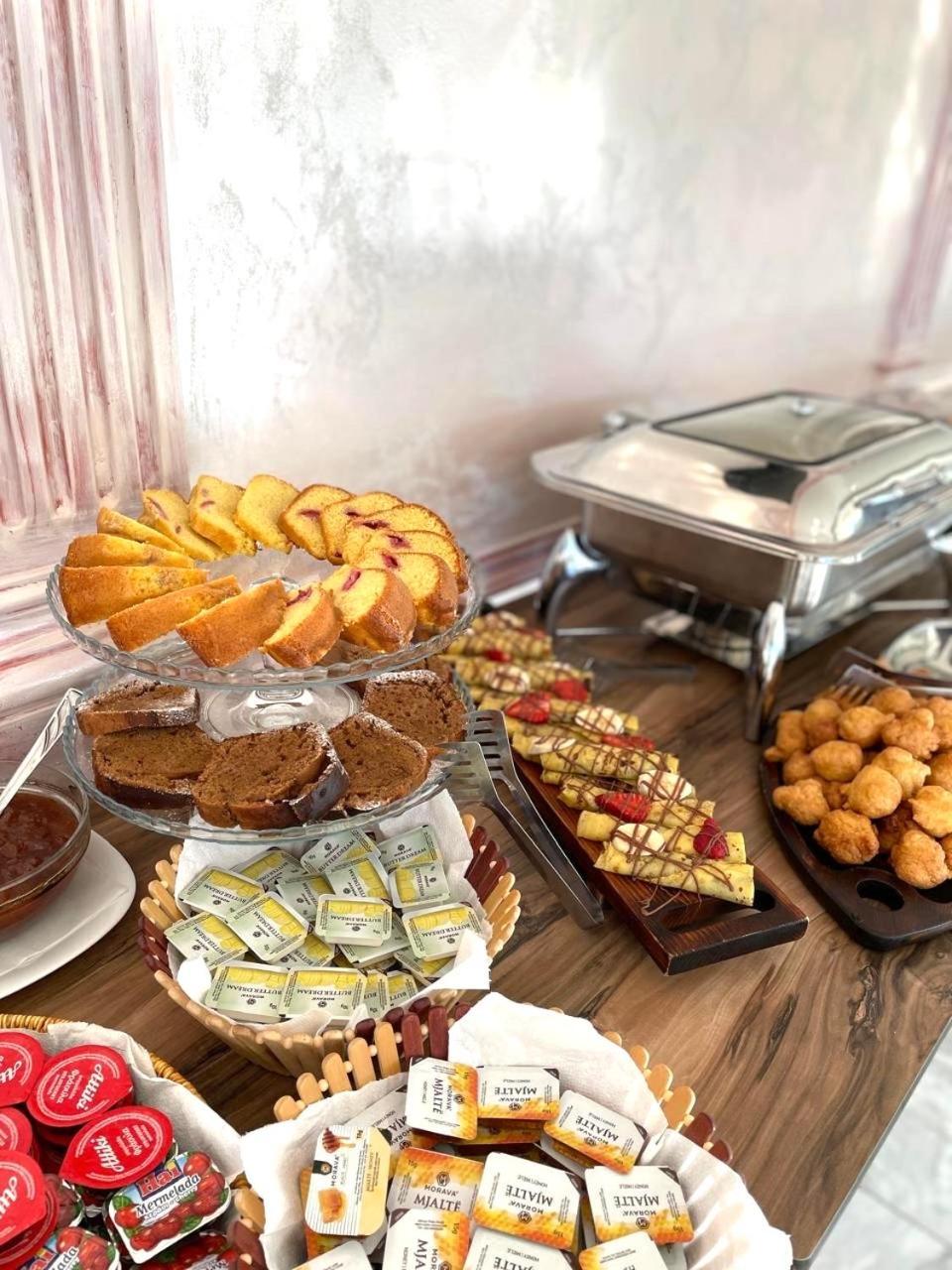 Class Hotel Ксамил Екстериор снимка